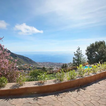 Chalet Laurelin Candelaria